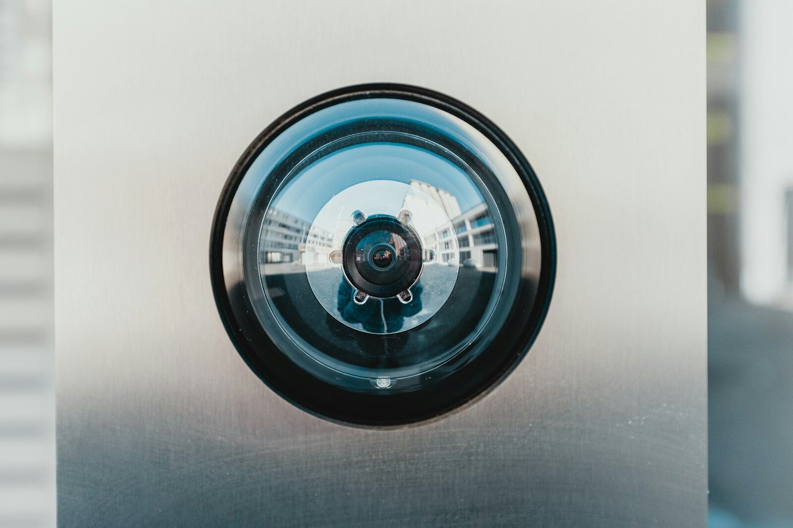 Smart door lock controlled from a phone app